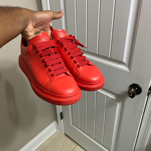 Alexander McQueen Oversize Sneakers - Picture 2 of 3